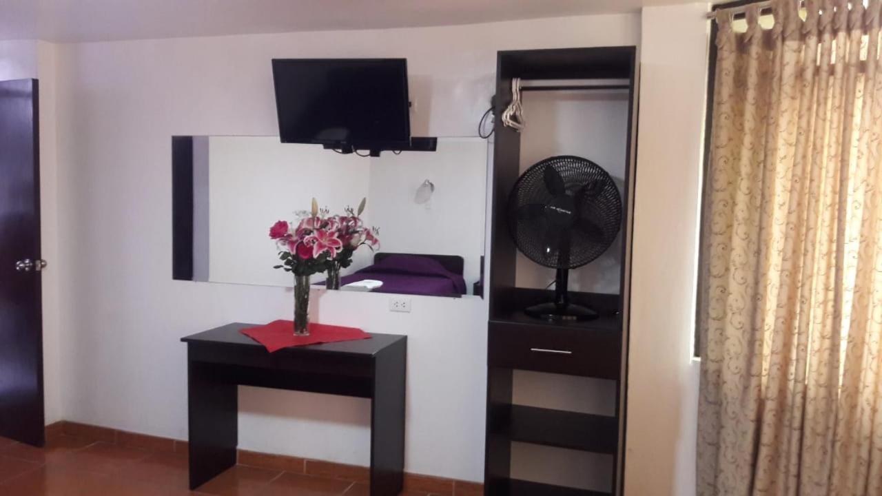 Paracas Hotel Fiorella Bagian luar foto