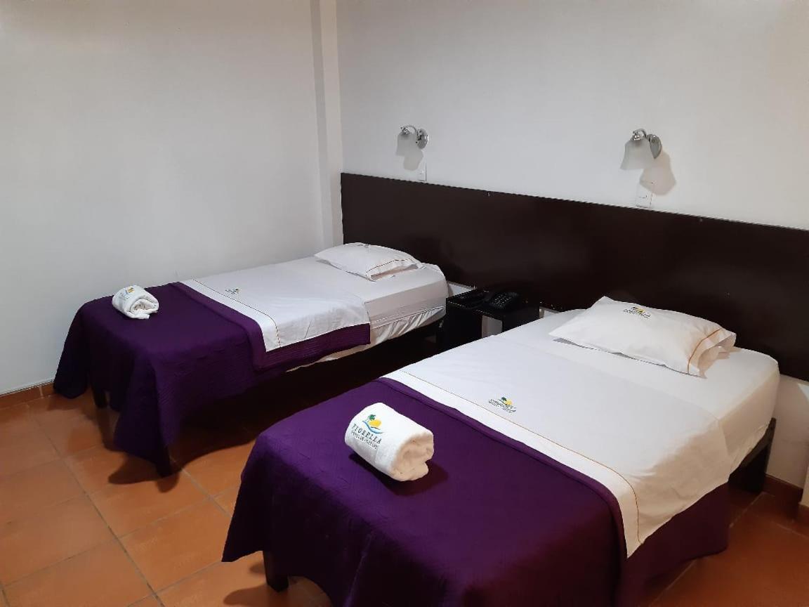 Paracas Hotel Fiorella Bagian luar foto