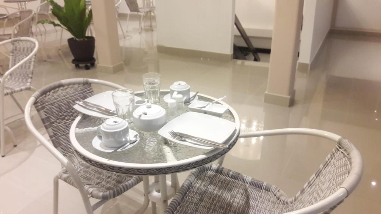 Paracas Hotel Fiorella Bagian luar foto